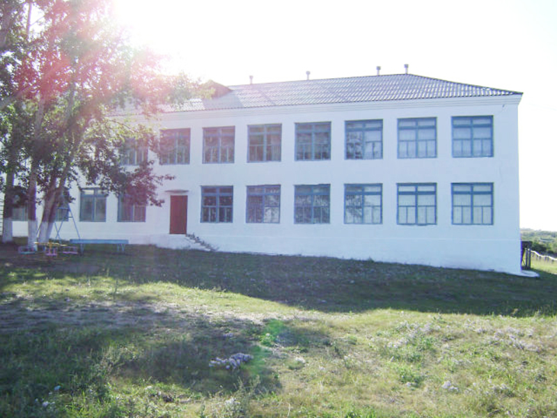 Фотография школы.